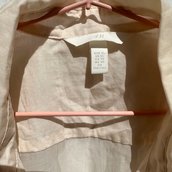 COPY - H&M shirt - Picture 3 of 5